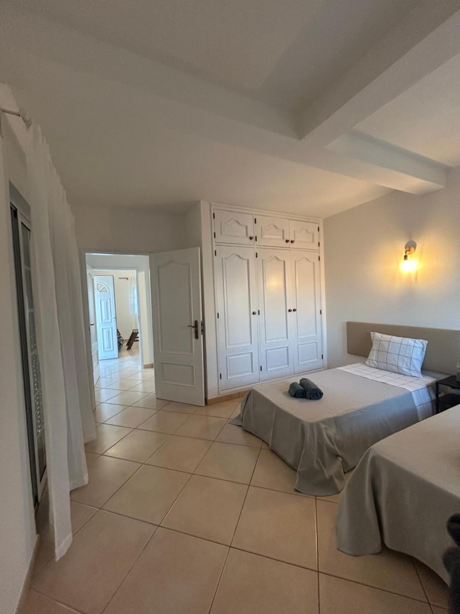Travellers Guesthouse Лагуш Екстер'єр фото